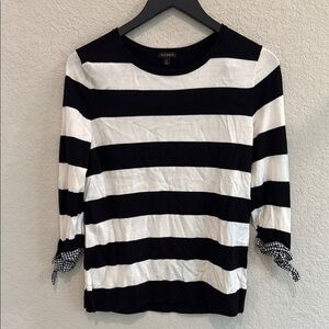 Talbots Black and White 3/4 Sleeve Tie Front Tee size small